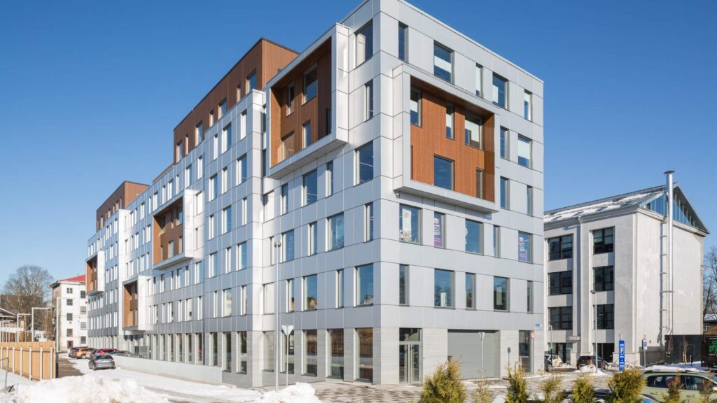 Veerenni 24 büroohoone jahutussüsteemide ehitus